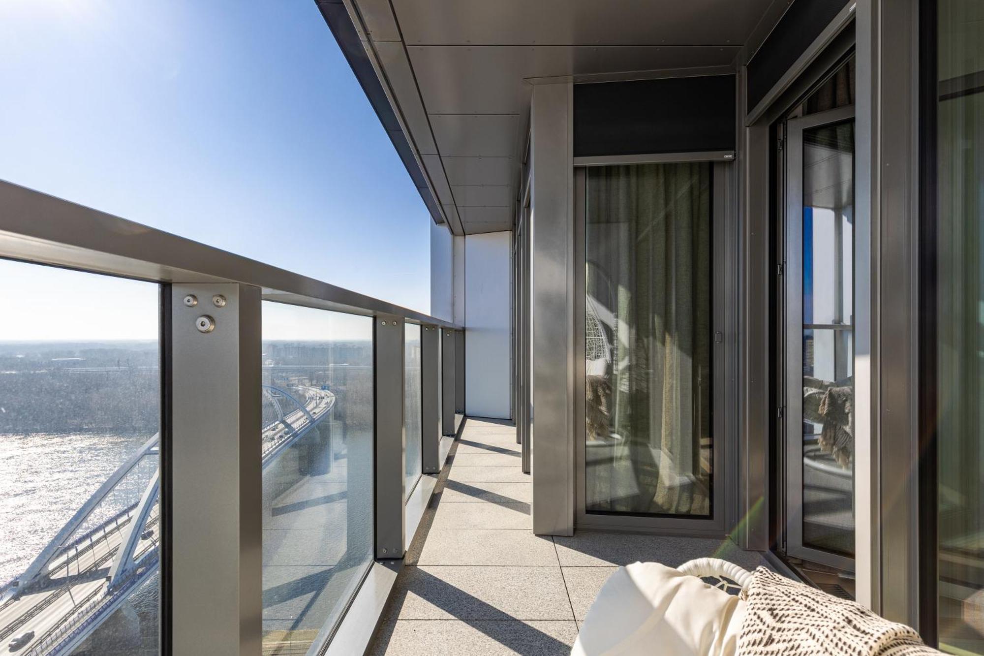 Eurovea Tower Retreat Pressburg