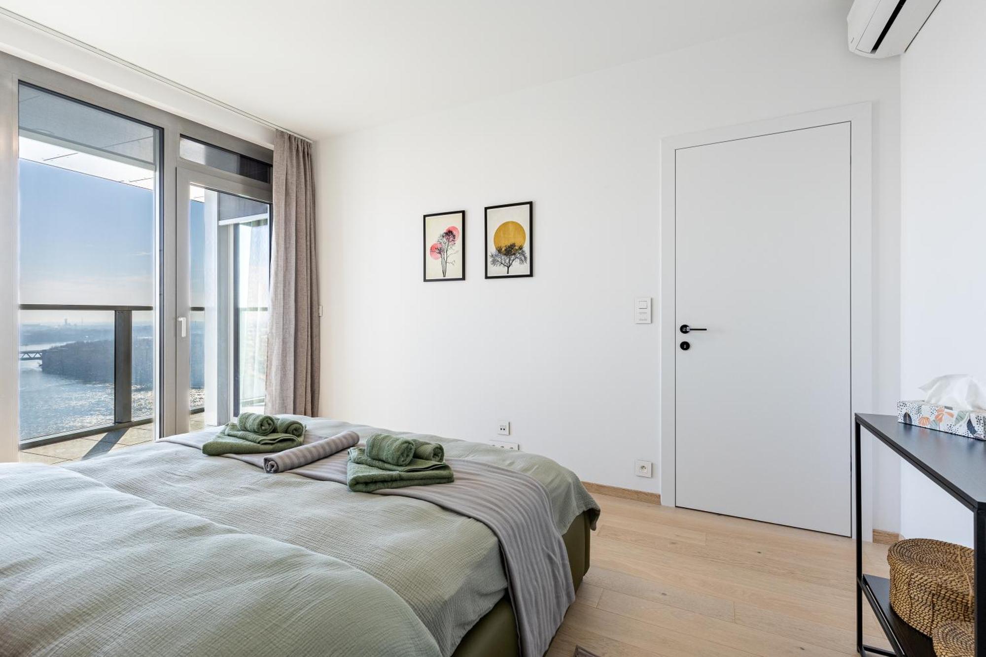 Eurovea Tower Retreat Apartment *